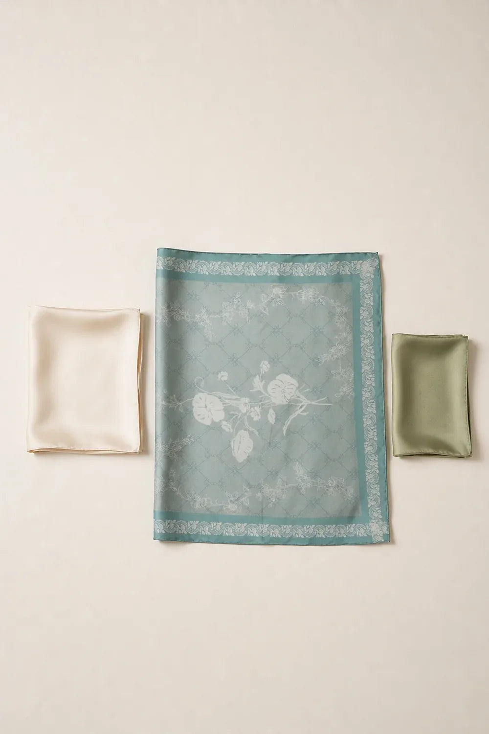 Silk scarves in 45, 70 and 90 cm compared side by side