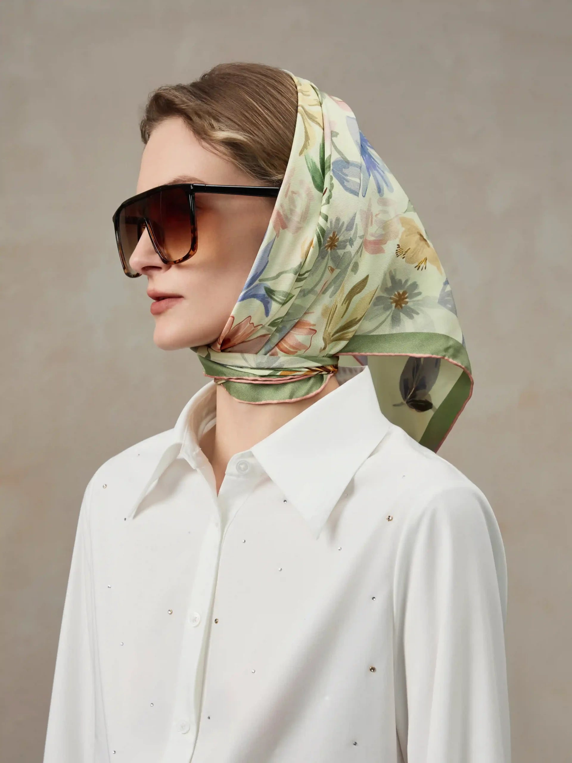 Printed floral silk twill square image 2